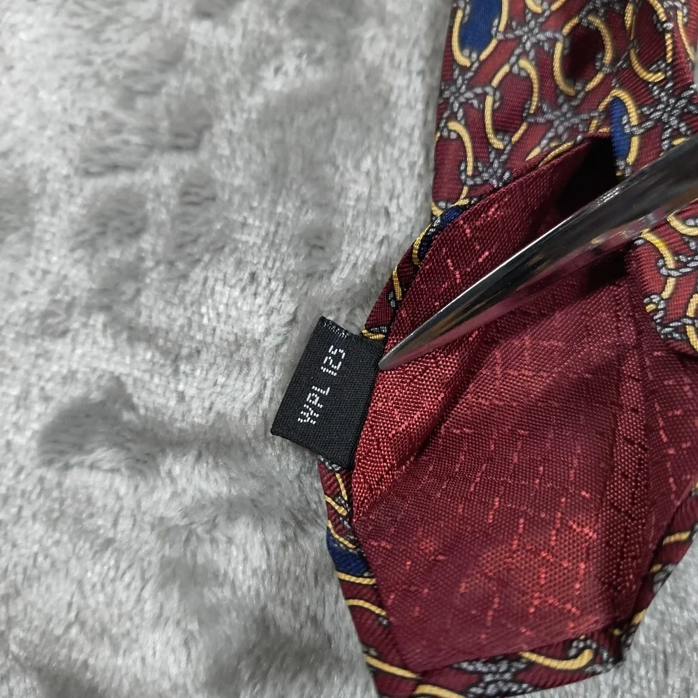 Vintage Christian Dior Monsieur Tie Men 56x3.75 Red‎ Geometric Medallion Silk